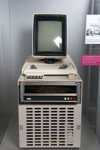 Millsson表示“设计师需要设计一台计算机基本上是可以在机器上工作的