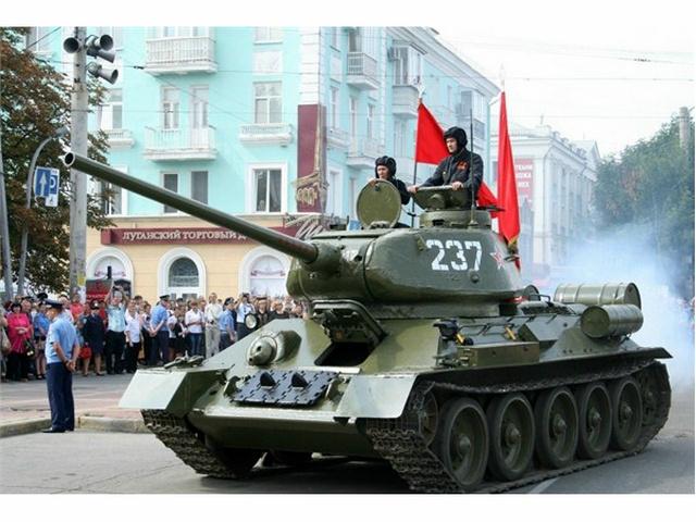 T-34坦克(英文:T-34 Medium Tank 俄文:T-34 ТАНК )